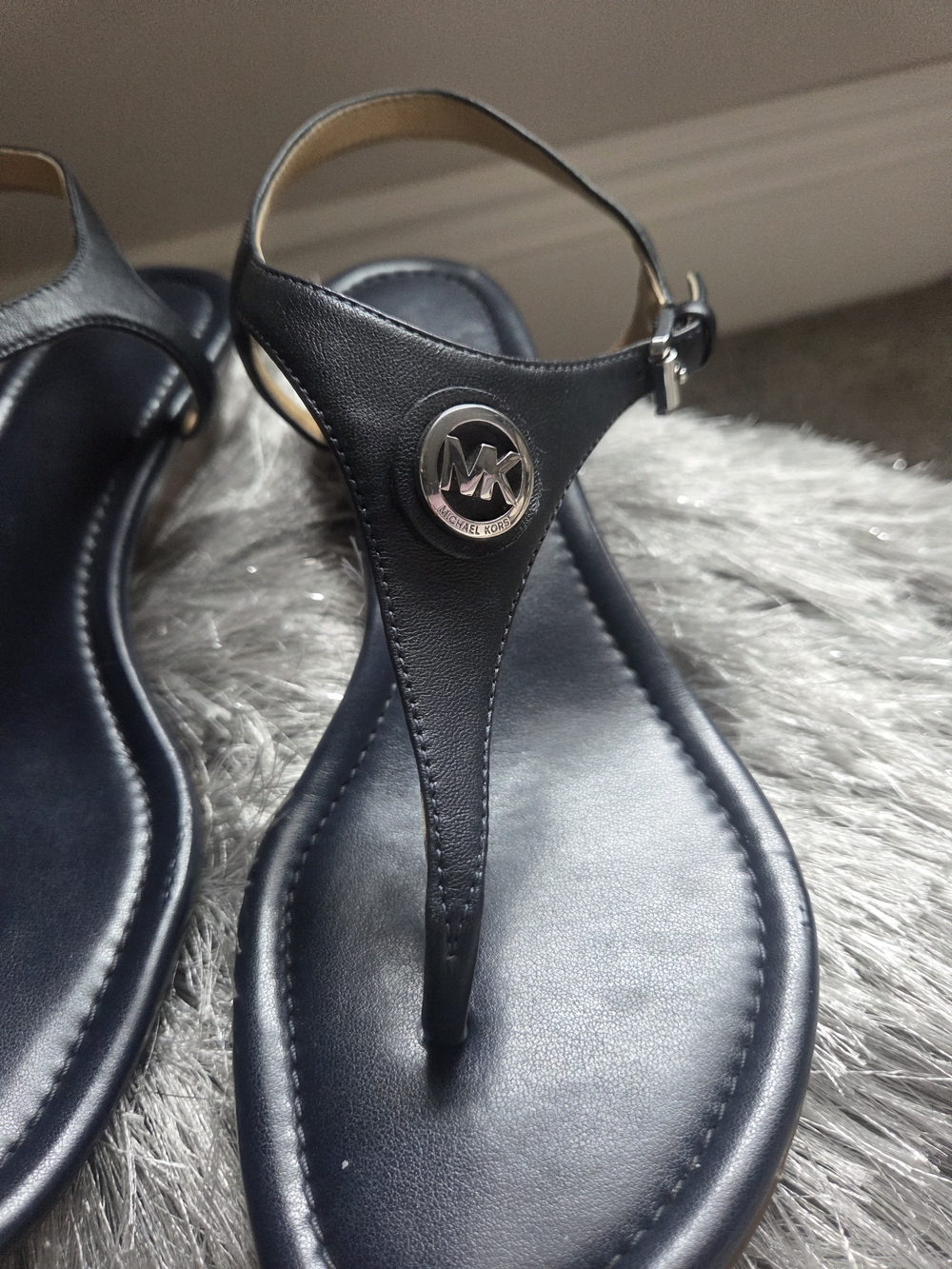 Michael Kors Navy Leather T-Strap Sandals - Picture 2 of 15